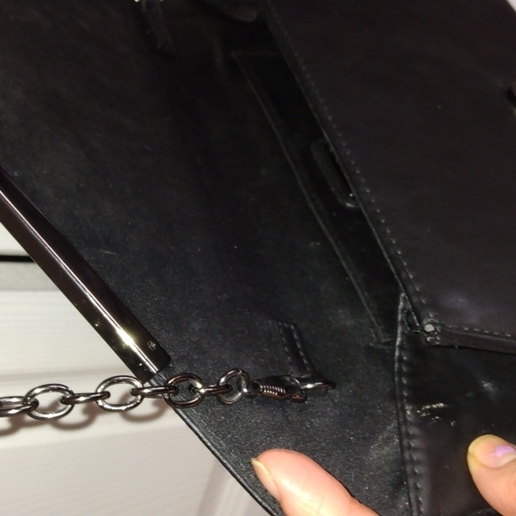 Aldo women's black faux leather envelope size with long chain purse - Picture 14 of 16